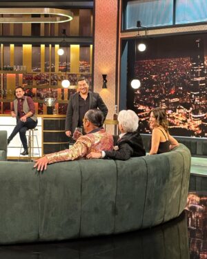 Julio César Rodríguez Instagram - ¡Más irreverente que nunca! El debut de @yerkopuchentooficial en @podemoshablarchv está en llamas 🔥🔥🔥 Sintoniza ahora @chilevision 📺