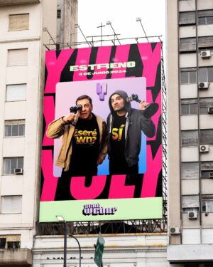 Julio César Rodríguez Instagram - Bienvenidos al primer stream de @somosyuly ¿SERÉ WEON?, la réplica. Síguenos en el canal 🙂‍↔️