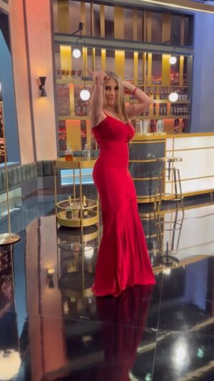 Julio César Rodríguez Instagram - Nosotros creemos que quedó épico, ¿o no @shishibosspaulito ? 💃🏻❤️

AHORA por @chilevision se viene un capítulo imperdible de @podemoshablarchv 📺  Con invitados espectaculares y la participación de @yerkopuchentooficial, que no perdona!!