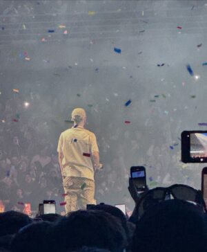 Julio César Rodríguez Instagram - Maravilloso ayer ver a @jere.klein haciendo su primer @movistararena repleto de gente coreando todas sus canciones!!! No hay límites querido para tu carrera! ♥️