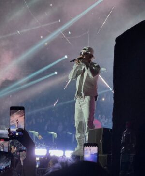 Julio César Rodríguez Instagram - Maravilloso ayer ver a @jere.klein haciendo su primer @movistararena repleto de gente coreando todas sus canciones!!! No hay límites querido para tu carrera! ♥️