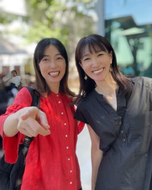 Jun Sena Instagram - ⁡
⁡
まさちゃんの号令により集合。
約２年ぶりに３人でランチ。
⁡
５時間喋り倒したのに全然話し足りない……ので、また近々集合ですな。
⁡
あー、楽しすぎた。
⁡
４枚目の写真はみどりが撮った「どこ見たらいいのかわからない春野寿美礼と目瞑っちゃった私」
お気に入りのシュールな一枚。
⁡
みどり、完全に狙ったよね……。
⁡
⁡
#春野寿美礼 さん
#大鳥れい さん
#戦友