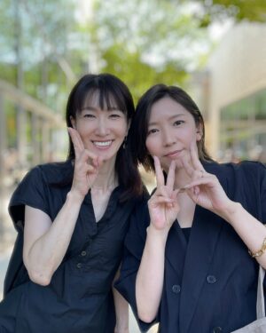 Jun Sena Instagram - ⁡
⁡
まさちゃんの号令により集合。
約２年ぶりに３人でランチ。
⁡
５時間喋り倒したのに全然話し足りない……ので、また近々集合ですな。
⁡
あー、楽しすぎた。
⁡
４枚目の写真はみどりが撮った「どこ見たらいいのかわからない春野寿美礼と目瞑っちゃった私」
お気に入りのシュールな一枚。
⁡
みどり、完全に狙ったよね……。
⁡
⁡
#春野寿美礼 さん
#大鳥れい さん
#戦友