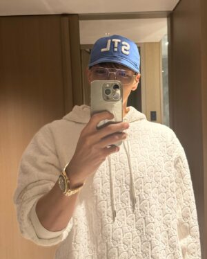 Jun.K Instagram - Happy Valentines 💌🍫
getting hot to 50°C 🙈