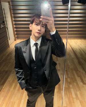 Jun.K Instagram - MZ 생파🎁🎉 
생일 축하해주셔서 감사합니다❤️