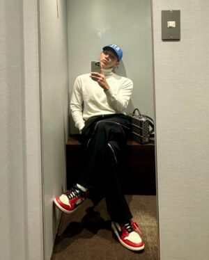 Jun.K Instagram - Command C You 🇰🇷 D-1🤳투척 슝💨

#JUN_K #준케이
#CommandCMe #CommandCYou
#준케이콘서트 #20240406 #20240407