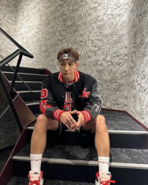 Jun.K Instagram - 🏀🍀
어릴 때부터 정말이지...농구를 잘 하고 싶었어😅

#YOKOHAMA #MBC #IDOLRADIO 🙏🏻