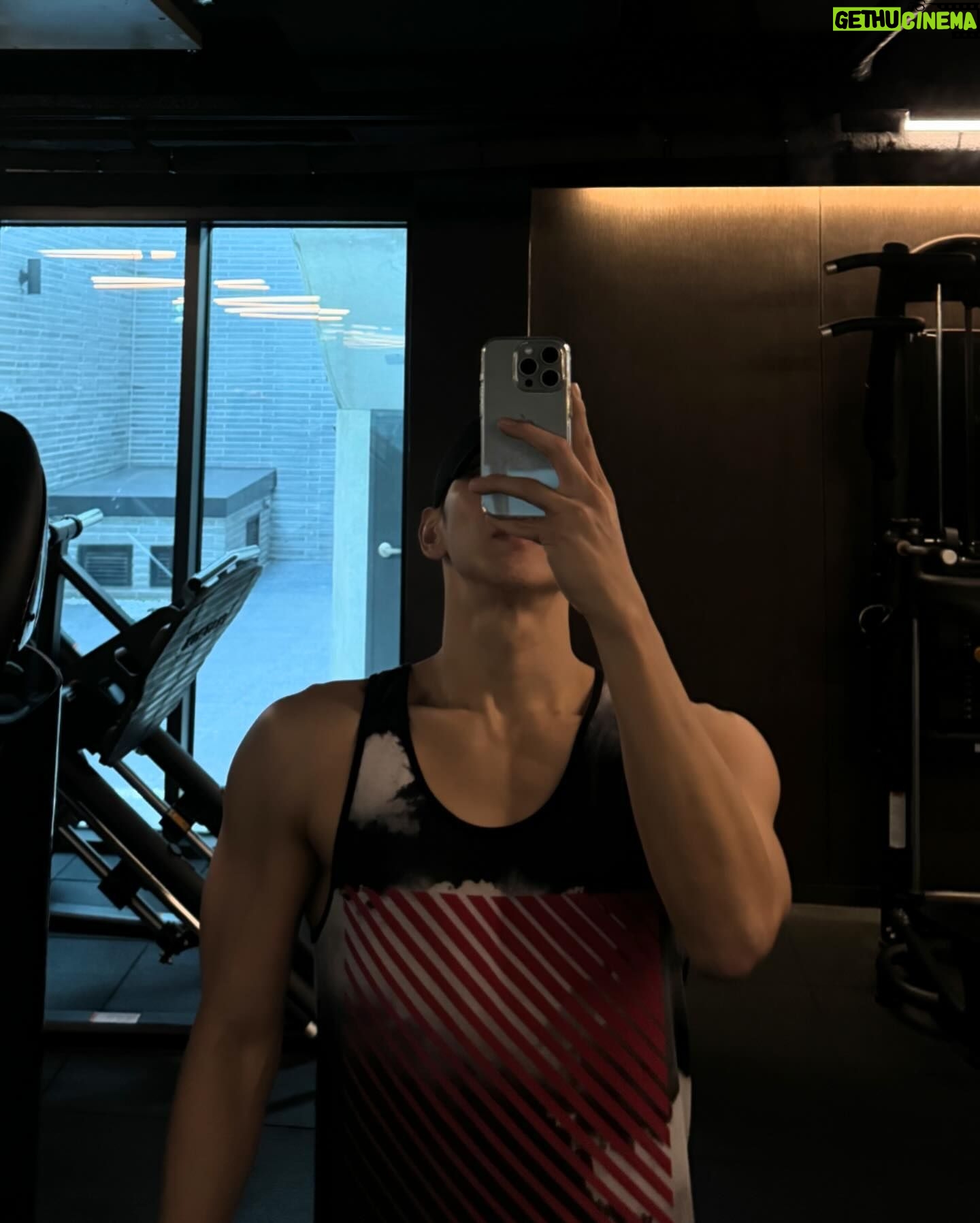 Jun.K - 28.7K Likes - Hope yall staying happy until April 6-7th 🫶🏻
