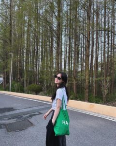 Actress Jung Chae-yeon HD Instagram Photos and Wallpapers May 2024
