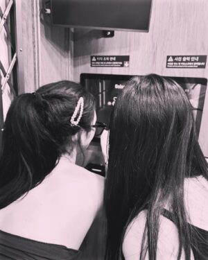 Jung Hae-na Instagram - 셋이여서 다 좋았다💕
고마워 함께여서.