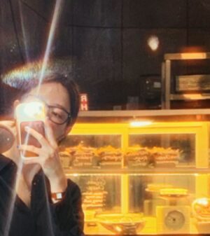 Jung Hae-na Instagram - Saddler haus mood🥐
#saddlerhaus