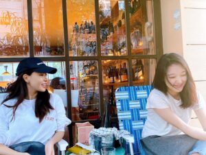 Jung Hae-na Instagram - 내 금손1,2🌟
옥수동vibe.