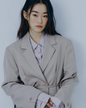 Jung Hoe-ryn Instagram - 여성의 날🌹
@eql_store