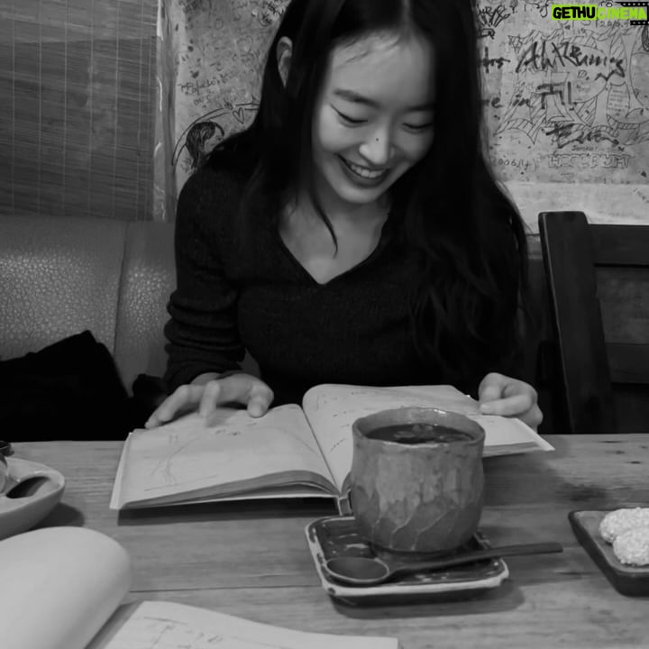 Jung Hoe-ryn - 695 Likes -