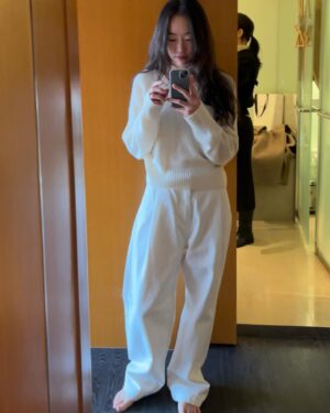 Jung Hoe-ryn Instagram - 