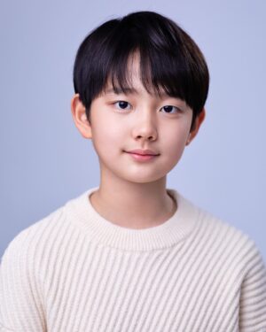 Jung Hyeon-jun Instagram - 새로운 프로필..💕

@spinoff_kids 

#배우 #정현준 #tvN #드라마 #이번생도잘부탁해 #문서하 #마인 #한하준 #영화 #특송 #김서원 #기생충 #박다송 #이웃사촌 #예준
