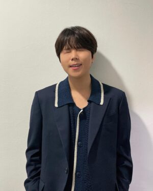 Jung Seung-hwan Instagram - 💛💚💙