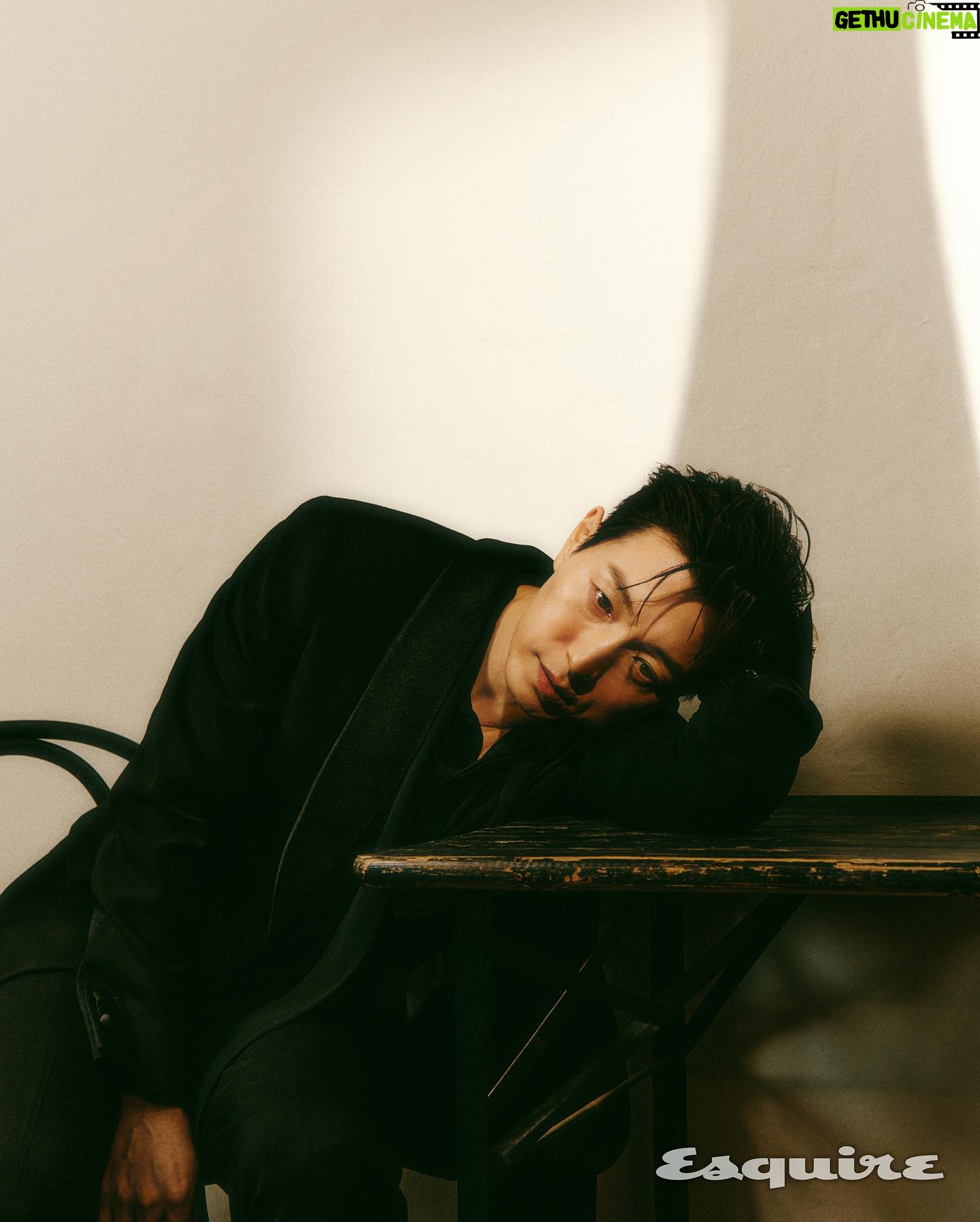 Jung Sung-il - 70.7K Likes - Esquire
Editor 오성윤 Photographer 김형상 Stylist 이영표 Hair
& Makeup 장해인 Assistant 송채연
#Godblessyou
#Godmakesnomistakes