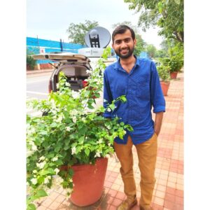 Junjaram Thory Instagram - “Good friends, good books, and a sleepy conscience: this is the ideal life.”
.
.
#JunjaramThory #lifeisgood #dreams #india #entrepreneur #jaipurdiaries #jaipur #friendship #FriendshipDay