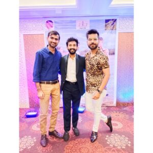 Junjaram Thory Instagram - Share your smile with the world. It’s a symbol of friendship and peace.”– Christie Brinkley
.
With @mr.vermaofficial and @aapkajeet 
.
.
#jaipur #junjaramthory #mrverma #gauravverma #anchorjeet #music #entertainment #entrepreneur #jaipurdiaries