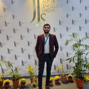 Junjaram Thory Instagram - Dazzling at the Jaipur Jewelry Show ✨💎 #JaipurJewelryShow #SparkleAndShine #junjaramthory