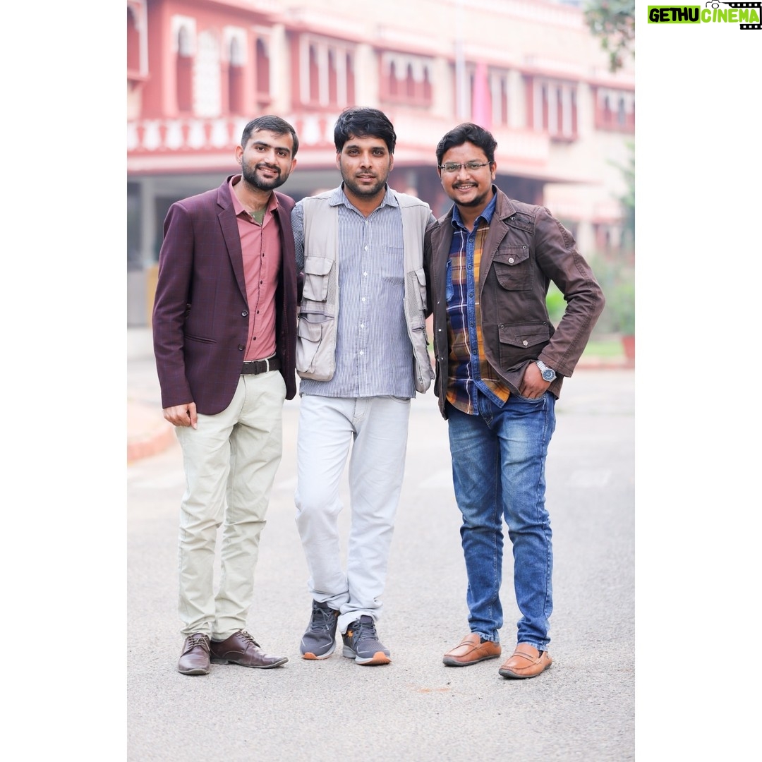 Junjaram Thory - 452 Likes - Sometimes, being with your best friend, is all the therapy you need
.
.
With @sanjaykumawat123 and @kapilrajkp
.
#jaipur #jaipurdiaries #junjaramthory #sanjaykumawat #kapilrajkp #friends #friendship