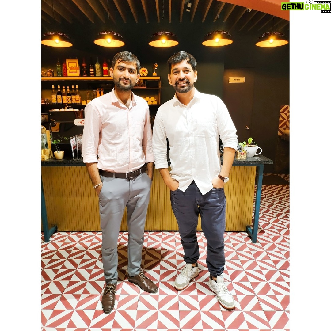 Junjaram Thory - 551 Likes - Money and success don’t change people; they merely amplify what is already there.
.
.
#junjaramthory #entrepreneur #honeytrouper #walkerastopcafe #jaipur #photo