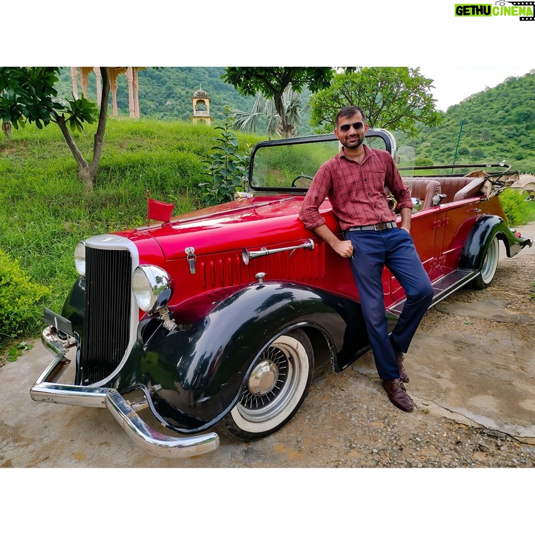 Junjaram Thory - 1.9K Likes - Be the best version of yourself.📸🔥😍
.
#naturephotography #vintagecar #jaipur #junjaramthory #jaipurdiaries #entrepreneur