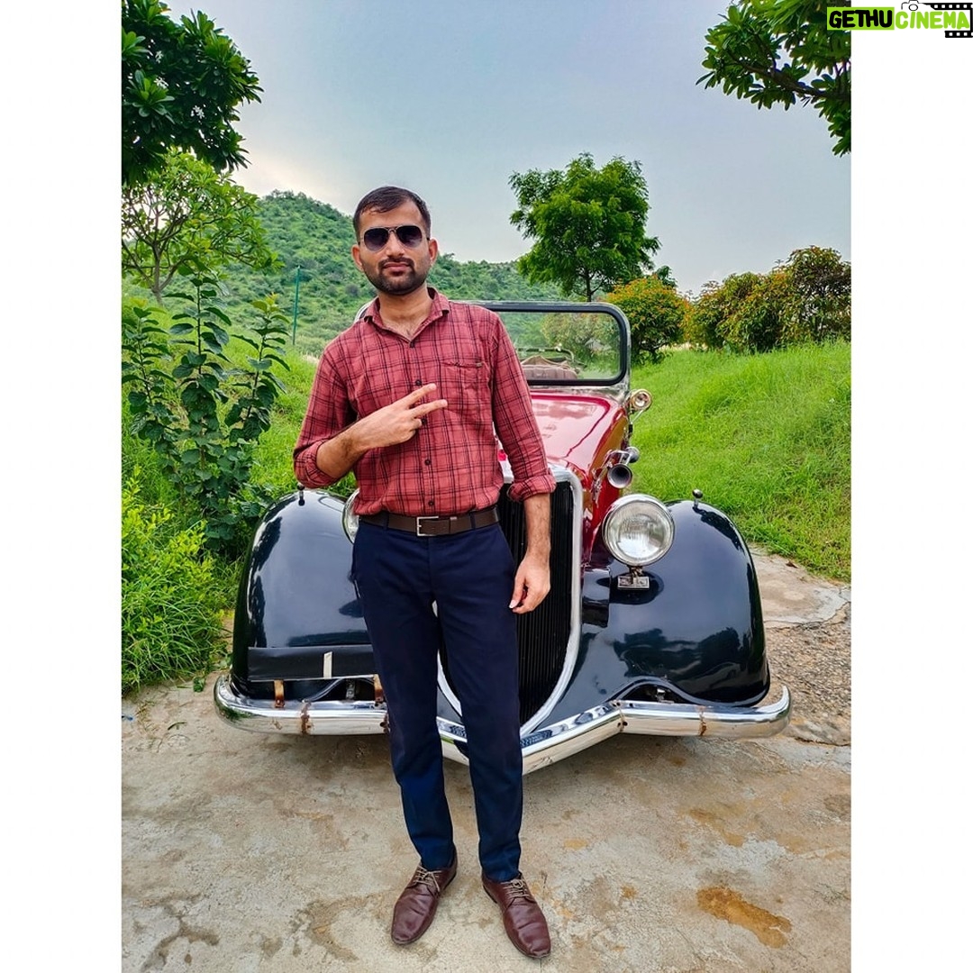 Junjaram Thory - 325 Likes - Look deep into nature, and then you will understand everything better.
#naturephotography #nature #jaipur #jaipurdiaries #jaipurcity #jaipurlove #junjaramthory