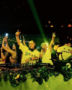 Junoflo Instagram - Merch up on my site now 👀