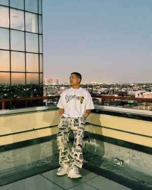 Junoflo Instagram - Merch up on my site now 👀