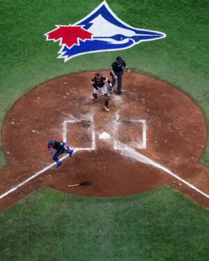 Justin Turner Instagram - “I couldn’t be happier to get my 1500th hit right here in Toronto” - Justin Turner ❤️🇨🇦 #TOTHECORE
