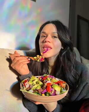 Justina Adorno Instagram - I love my veggies 

#veggiedance #ilovemyveggies #yumyum #vegan #kindness #peace