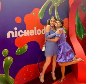 Jy Prishkulnik Instagram - Manic pixie dream vibes hit🎆What a surreal honor to be nominated with the rest of the @monsterhigh cast for Favorite Movie at the 2023 @kidschoiceawards !!!! 

I will never forget this purple n orange evening💜🧡

Thank you to my incredible team to whom I owe so much @symingtontalentmanagement @cesdtalent @characterstalentagency @throughthelooking.glass @pedro_tapia___ @agentmelissabb

And to my fairy godparents 
@makeup_by_jessicarobertson 💋 @hairbaeraul 💇🏻‍♀️

#monsterhigh #kidschoiceawards #redcarpet #cleodenile #nickelodeon #paramountplus