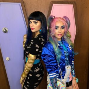 Jy Prishkulnik Instagram - Best believe I’m not leaving 2023 without monumental Monster love!💛🪲💀

This one is dedicated to the incredible people I’m lucky to call my co-workers. So here we go: 

1. @lina.lecompte making me feel like Egyptian royalty
2. Glamour ghouls
3. CamPAIGN manager (emphasis on the pain)
4. We own this clawllway 
5. Scarisian souvenirs 
6. Ninja 
7. Recreating @toshiasan ‘s artwork that I gifted Lina after wrapping MH1💗
8. Spoopy potato
9. OG beasties
10. Mixing metals 

Happy new year, monstars! All love. 

#monsterhigh #bts #monsterhighthemovie #cleodenile #clawdeenwolf #draculaura #movies #happynewyear