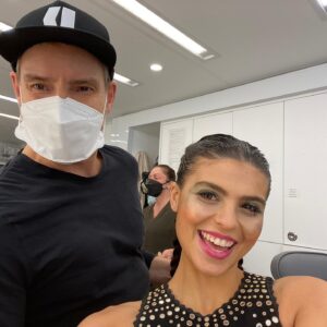 Jy Prishkulnik Instagram - This time last year, we celebrated Thanksgiving from set in Vancouver with mini pecan pies. All along this journey, there has been so much to be grateful for. 

From our hardworking teams who brought you the iconic hair, makeup, and wardrobe, to our talented and inspirational dancers, to our visionary crew, to the most fun-loving cast. 

Most of all, I am deeply thankful for YOU. This movie has made it possible for me to meet some of the kindest, most intelligent, and devoted fans. I’m so grateful for your enthusiasm, love, and support of this unique franchise. I can’t wait to meet more of you! 

Happy Day of Gratitude, all! Keep spreading joy and love☠️💗🪲

PC: @gurdaur 

#monsterhigh #monsterhighthemovie #paramountplus #nickelodeon #happythanksgivng #happyfangsgiving #grateful #bts #behindthescenes #acting #dance