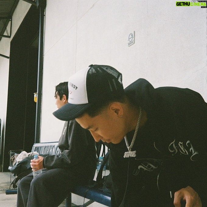 KEIJU - 30.5K Likes - Dropping new song "Mama's Boy ft. LEX & 7" tomorrow midnight🏘🌠
photo @takuya_setomitsu