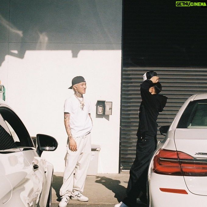 KEIJU - 30.5K Likes - Dropping new song "Mama's Boy ft. LEX & 7" tomorrow midnight🏘🌠
photo @takuya_setomitsu