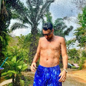 KKevin Instagram - 🐅🐘🌴