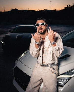 KKevin Instagram - I got my left wrist on froze
I got my right wrist on froze 
🧊❄️🥶 BIGBOOOOOOYYYYYYY