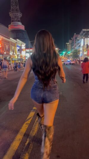 Kacey Musgraves Instagram - 