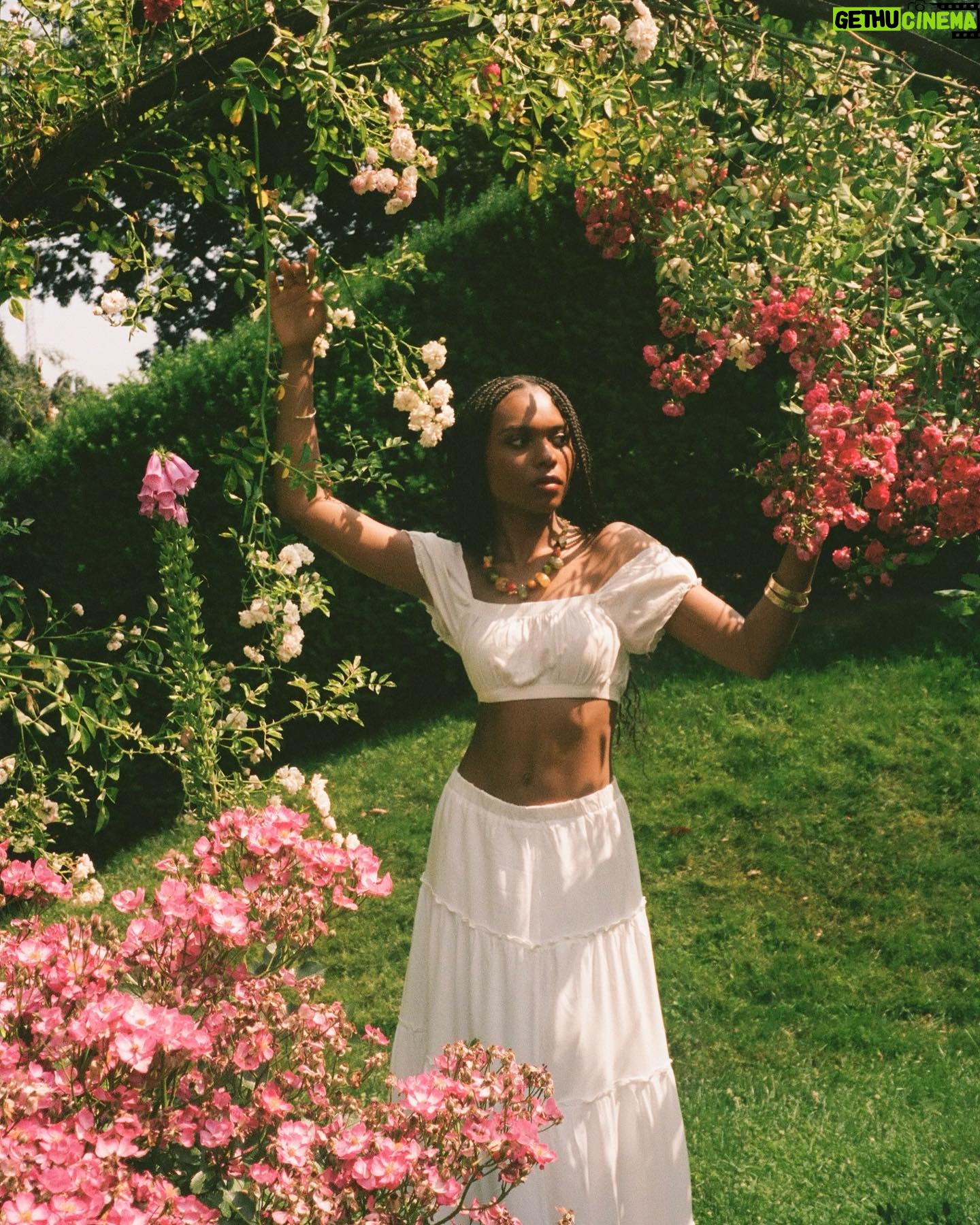 Kaci Walfall - 3 Likes - Me on my wedding day to @25onprince like…te amo @shahadi <3