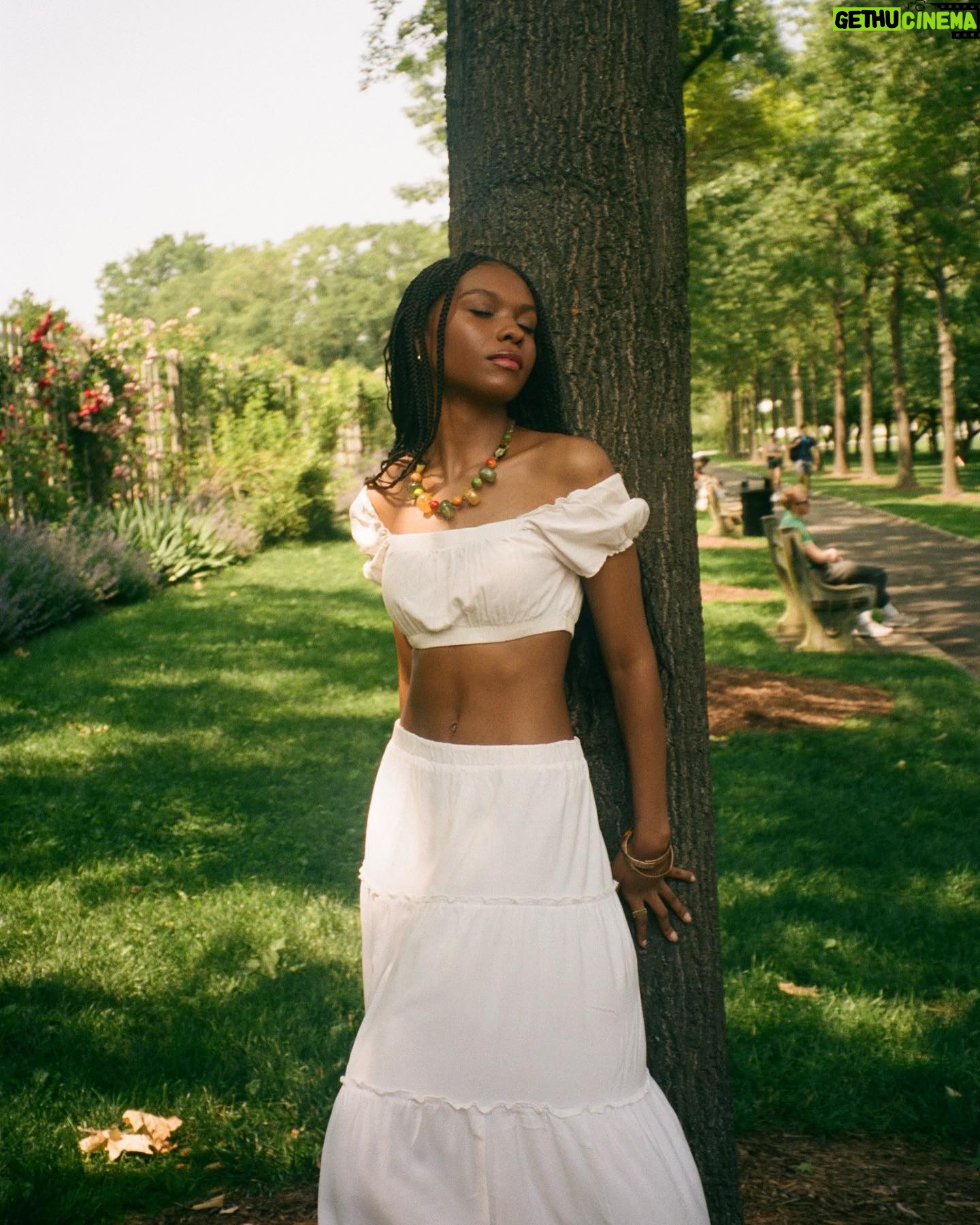 Kaci Walfall - 3 Likes - Me on my wedding day to @25onprince like…te amo @shahadi <3