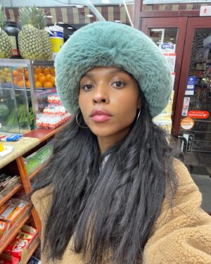 Kaci Walfall Instagram - trynna stay warm ❄️