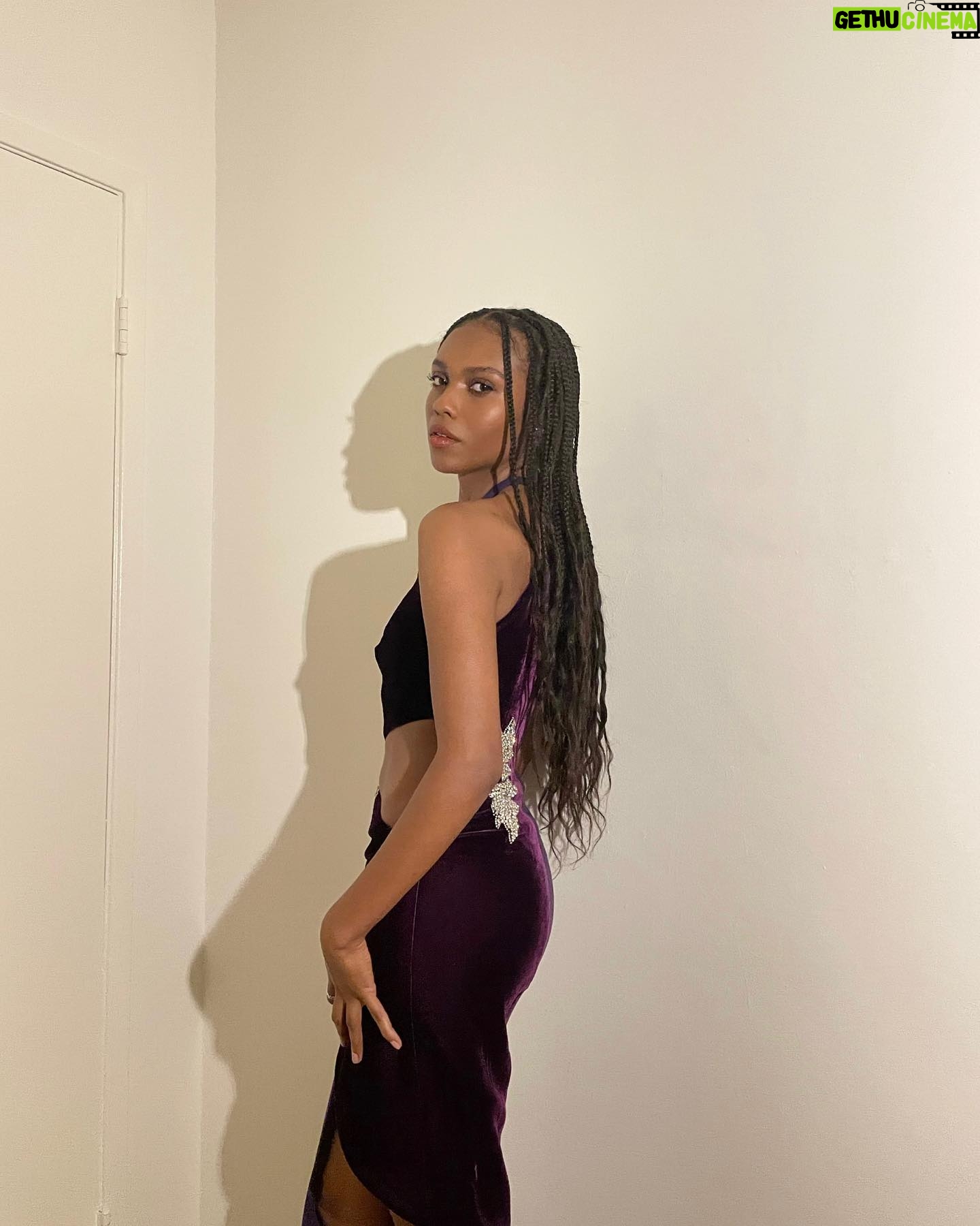 Kaci Walfall - 3 Likes - Renaissance Film Premiere 👽🛸👾🐝
In the presence of MOTHER Beyoncé Giselle Knowles-Carter, one of my life goals complete. I’m deadass!!!! The film captures Beyoncé, her team, and her dancers extraordinary visionary talent and beautiful humanity.
I love you so much @ava thank you for continuing to make my dreams come true and for being such a light in my life. We had funnnn, girls night:)
Much love to @zadriansmith @jaz.gandhi and @azziandosta @stuartweitzman @louboutinworld @grazielagems