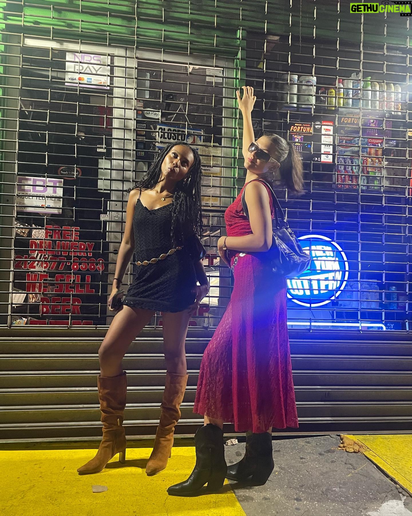 Kaci Walfall - 3 Likes - the deli was closed but we still had to eattttt 💯🤭😎
