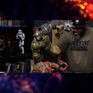 Kadeem Hardison Instagram - NEW SPECIAL DELIVERY COMING SOON. GLADIATOR EDITION *note* we shot these a while before “Quar Quar” so we’re not being irresponsible it just wasnt a thing yet. that being said..HULK GOT ON SANDALS!!..we gotta talk. 
it aint easy being green.

#SideshowCollectibles #SpecialDelivery #KadeemHardison #Hulk #GladiatorHulk #PlanetHulk #Marvel #MarvelCollection #MarvelCollector #Collectibles #MarvelComics #Comicbooks #Comicbookart #maquette #BruceBanner #TheGreenGoliath #TheWorldBreaker #WorldBreaker 
@KadeemHardison @sideshowcollectibles