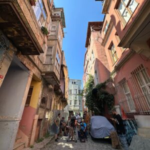 Kadir Çermik Instagram - İyi Adamın 10 Günü
Kötü Adamın 10 Günü
Meraklı Adamın 10 Günü

Emeği geçen herkesin ellerine sağlık…
