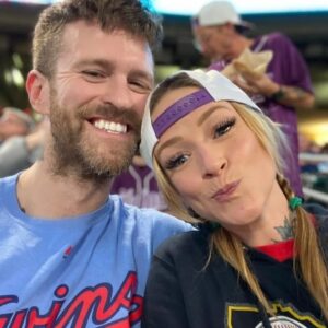 Kahlen Rondot Instagram - Last night was the last home game for the Twins. Date night. Got super amazing seats right behind home plate. SEE YOU NEXT YEARS GUYS!! #Twins #datenight #lasthomegame #princenight @_champfit

PS I still have a Red Sox shirt on under the hoodie #gosox