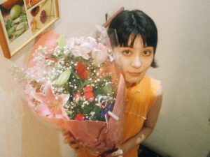 Kaho Seto Instagram - 妹が撮ってくれた！

素敵な花束をいただきました💐
ありがとうございました🦀